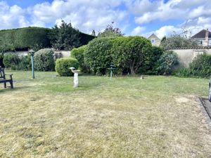 Communal Gardens- click for photo gallery